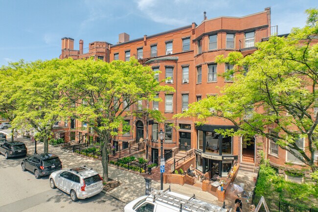 299 Newbury St