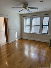 240 Kelton St, Unit 7 in Boston, MA - Building Photo - Building Photo