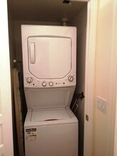 330 Red Maple Rd in Richmond Hill, ON - Building Photo - Building Photo