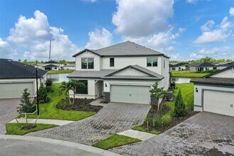2561 Buckthorn Lp in North Port, FL - Building Photo - Building Photo