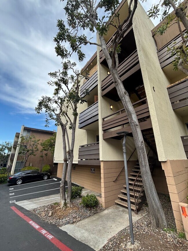 property at 1625 Hotel Cir S