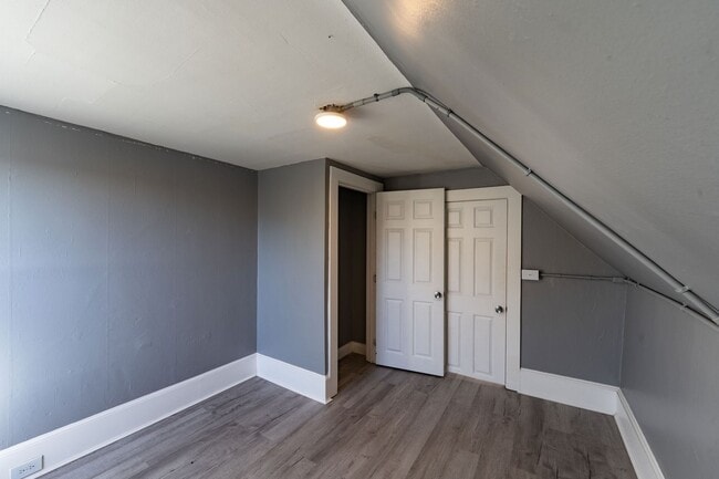 215 Notre Dame Ave in Manchester, NH - Building Photo - Building Photo