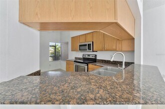 11007 Whitecap Dr in Riverview, FL - Building Photo - Building Photo