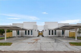 11 Petri Dr in Weslaco, TX - Building Photo