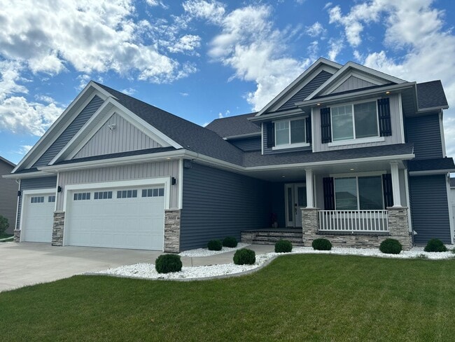 property at 3665 Valley View Dr S