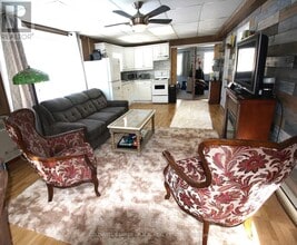 7 Leaf St in Kawartha Lakes, ON - Building Photo - Building Photo