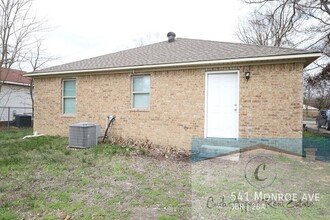 541 Monroe Ave in Trumann, AR - Foto de edificio - Building Photo