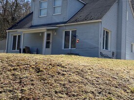 742 Pony Farm Road, Unit Apartment 2 in Kittanning, PA - Building Photo
