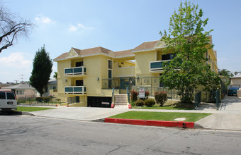 1147-1149 Elm Ave in Glendale, CA - Building Photo - Building Photo