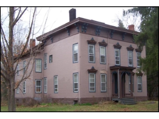 72 College St in Clinton, NY - Building Photo - Building Photo