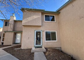 1118 Darby St in Colorado Springs, CO - Building Photo