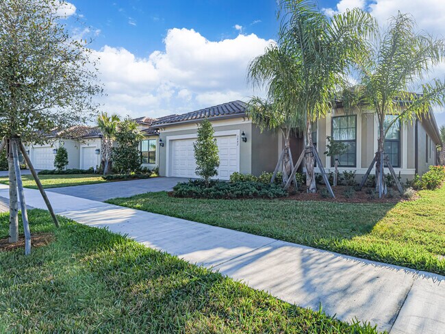 property at 3842 White Alder Wy