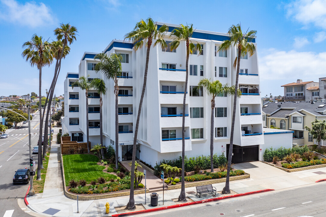 Catalina Towers in Redondo Beach, CA - Building Photo