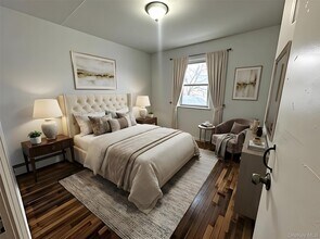 210 Wellington St in Hempstead, NY - Building Photo - Building Photo