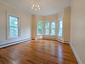 19 Howe St, Unit 1 in Somerville, MA - Building Photo