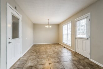 90 Hillwood Dr, Unit 5420 in Milton, KY - Building Photo - Building Photo