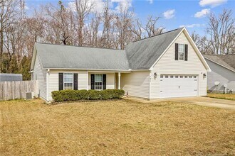 191 Quarry Ln in Raeford, NC - Building Photo - Building Photo