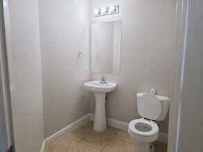 2662 Royal Blue Dr in Houston, TX - Building Photo - Building Photo
