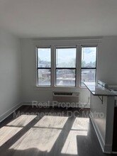 815 Maryland Ave NE in Washington, DC - Building Photo - Building Photo