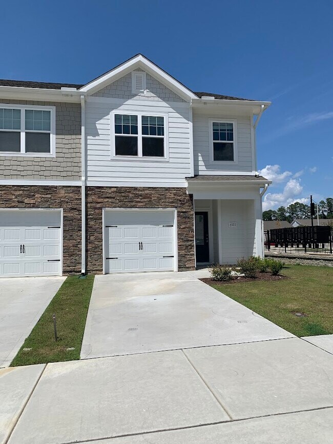 property at 6927 Eddy Point Ln