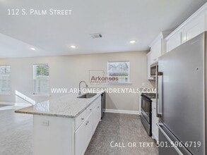 112 S Palm St in North Little Rock, AR - Building Photo - Building Photo