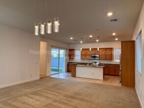 15811 N 74th Ln in Peoria, AZ - Building Photo - Building Photo