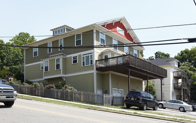 1644 Clinch Ave in Knoxville, TN - Foto de edificio - Building Photo