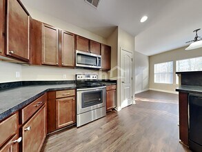 3048 Adventure Way in Ladson, SC - Building Photo - Building Photo