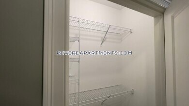 14 Yeamans St-Unit -310 in Revere, MA - Building Photo - Building Photo