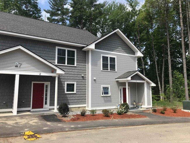 27 E Ridge Dr in Milford, NH - Building Photo - Building Photo
