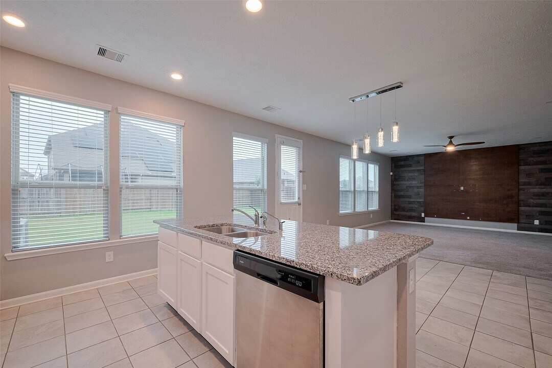 5011 Pine Ridge Knoll Ct in Katy, TX - Building Photo