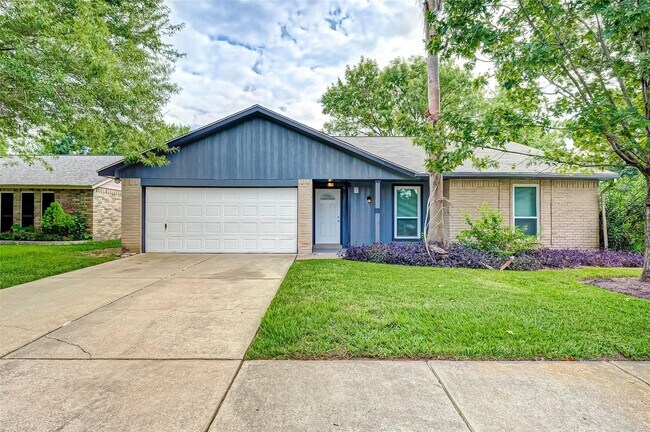 property at 6802 Glenray Dr