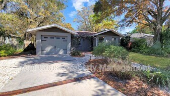 904 17th Ave W in Palmetto, FL - Building Photo