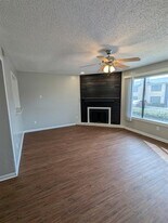 514 E Belt Line Rd in Desoto, TX - Building Photo