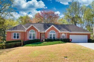 2501 Peregrine Trail NW in Suwanee, GA - Building Photo