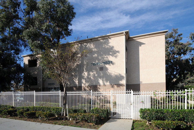 Athens Glen in Los Angeles, CA - Building Photo - Building Photo