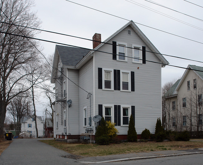 11 Maple St in Taunton, MA - Building Photo - Building Photo