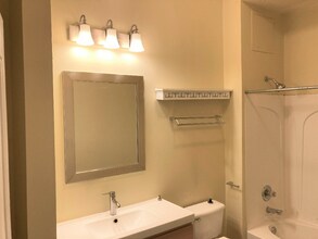 715 Sherman St-Unit -17 in Little Rock, AR - Building Photo - Building Photo