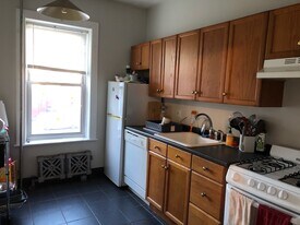 32 Highgate St, Unit 4B in Boston, MA - Building Photo