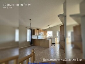 19 Rivergreen Rd W in Lethbridge, AB - Building Photo - Building Photo