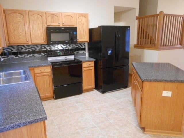 2661 Spring Grove Ave in Lancaster, OH - Building Photo - Building Photo