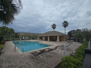 7021 White Treetop Pl in Riverview, FL - Building Photo - Building Photo