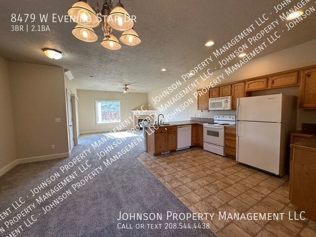8479 W Evening Star Dr in Boise, ID - Building Photo - Building Photo
