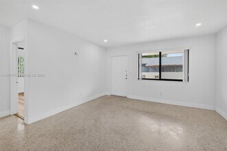 4727 NW 4th St in Miami, FL - Building Photo - Building Photo