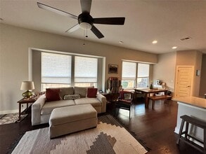 8021 Izetta Ln in Austin, TX - Building Photo - Building Photo