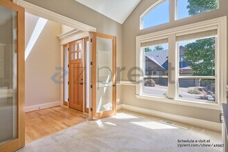 11379 NW Valros Ln in Portland, OR - Building Photo - Building Photo
