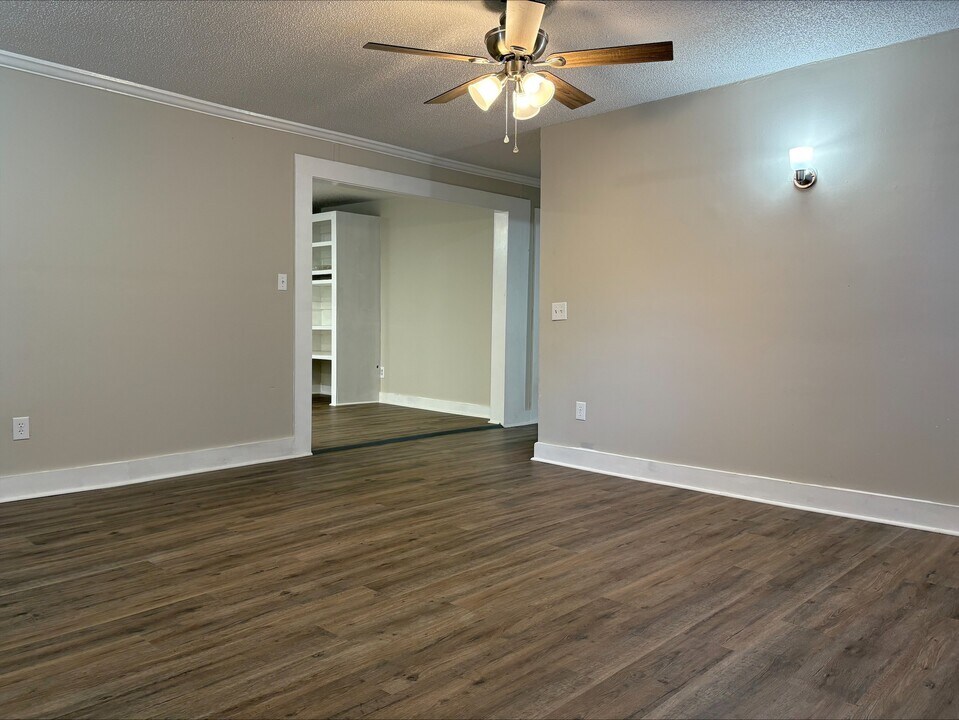 1859 Pamplico Hwy in Florence, SC - Building Photo
