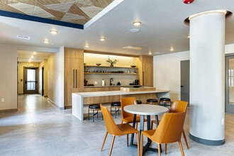 Aria Apartments in Olathe, KS - Foto de edificio - Interior Photo