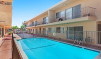 El Morocco Apartments in Bellflower, CA - Foto de edificio - Building Photo