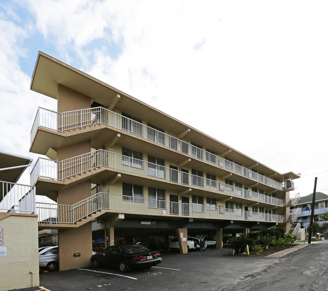 Nu'uanu Place in Honolulu, HI - Foto de edificio - Building Photo